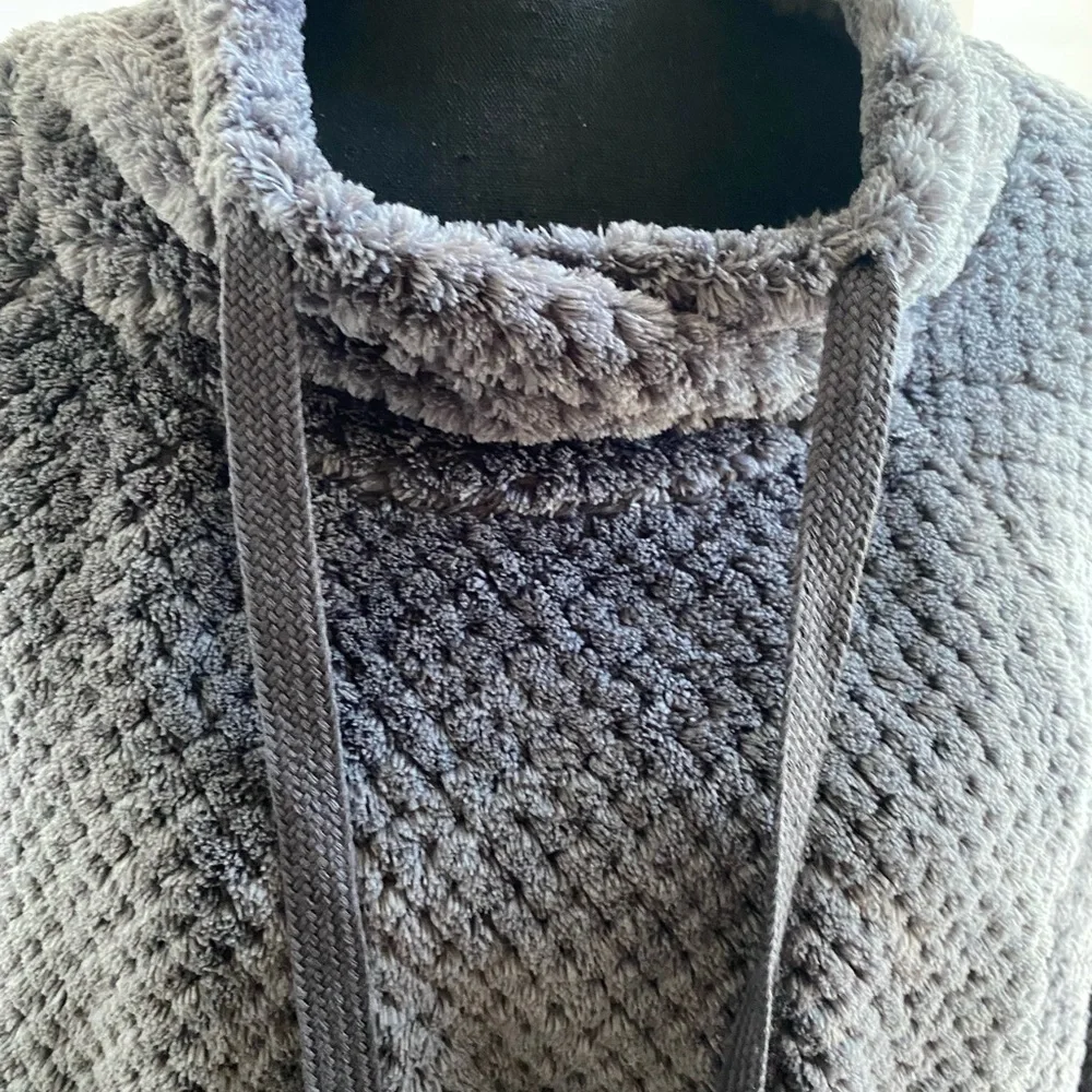Fleece pullover - Picture 2 of 3